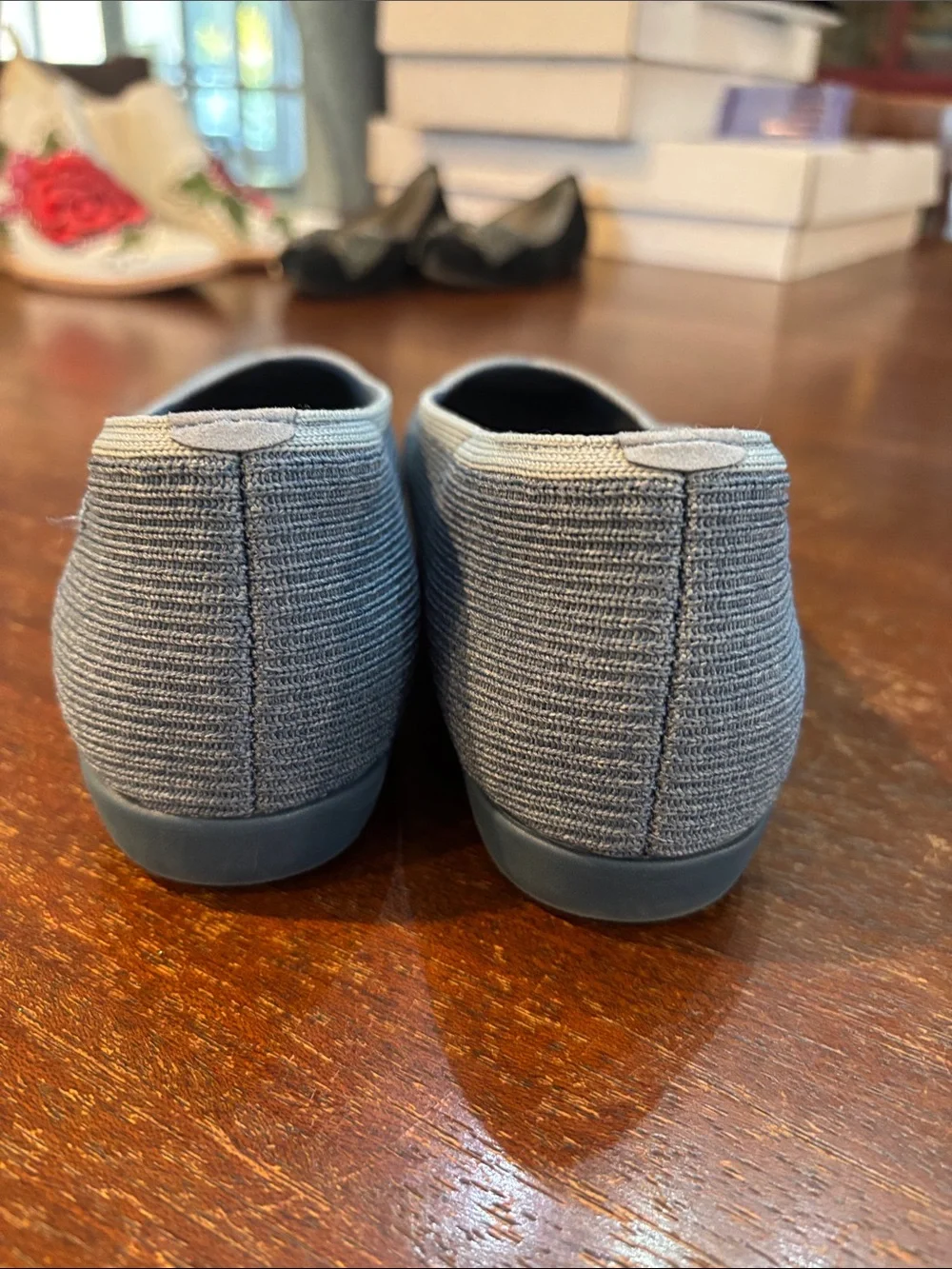 Vivaia Margot Square Toe V- Cut 2.0 Slip Ons